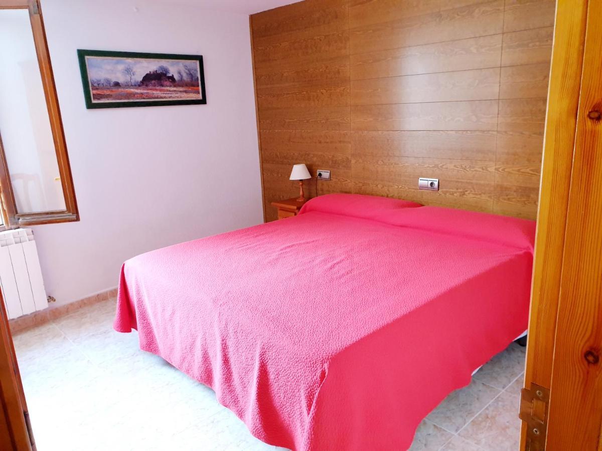 Apartamentos Casa Patro Tramacastilla de Tena Kültér fotó