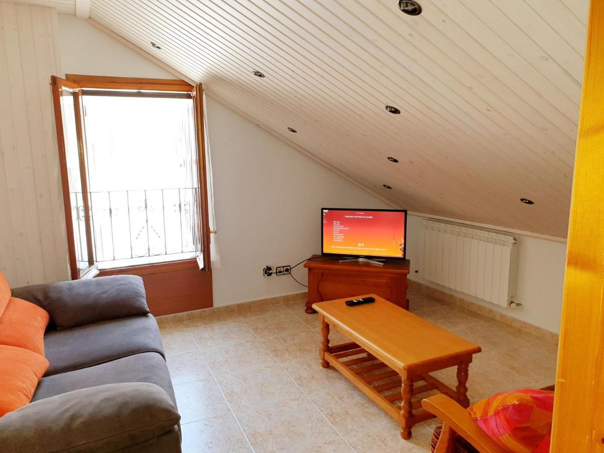 Apartamentos Casa Patro Tramacastilla de Tena Kültér fotó