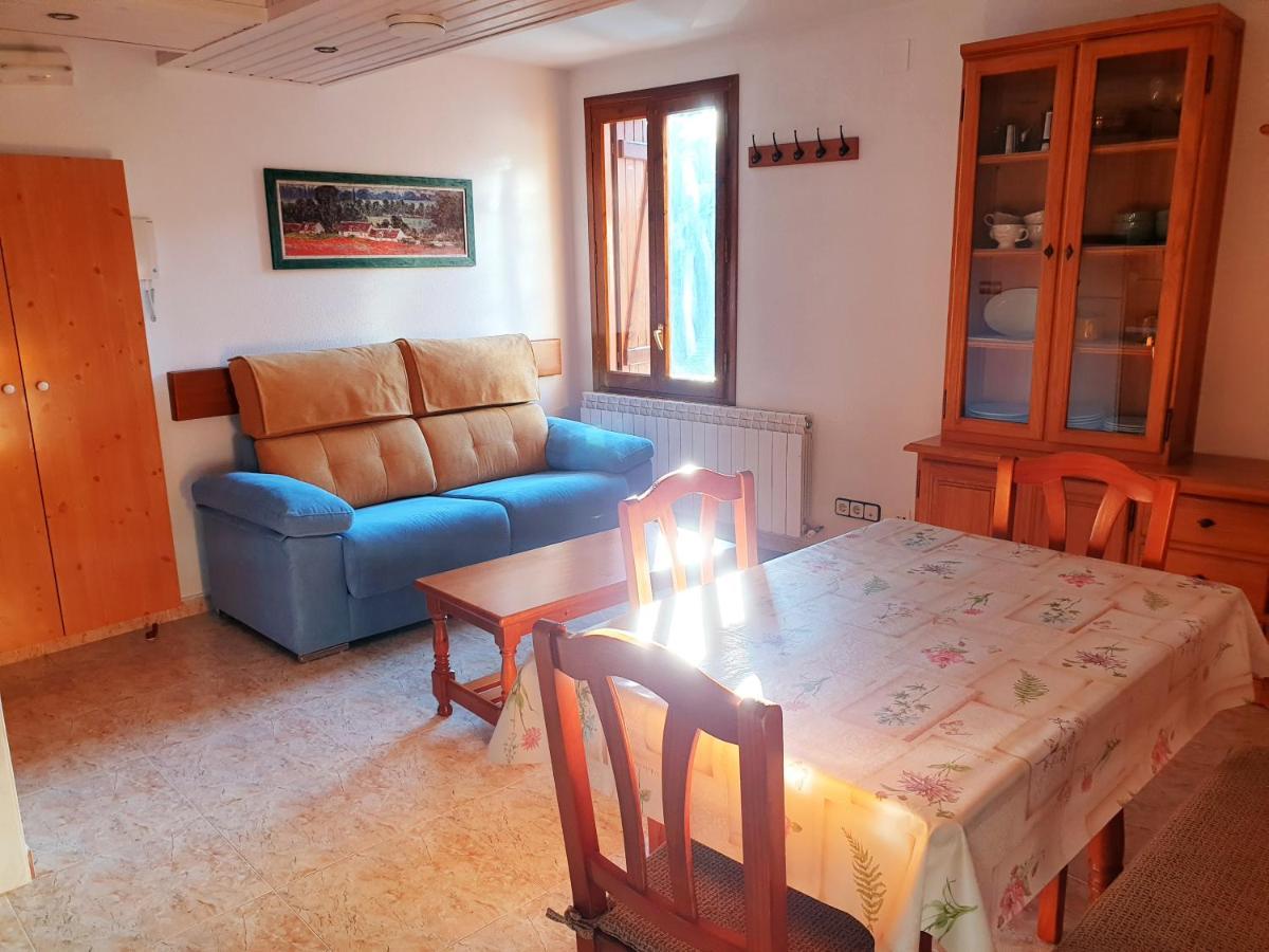 Apartamentos Casa Patro Tramacastilla de Tena Kültér fotó